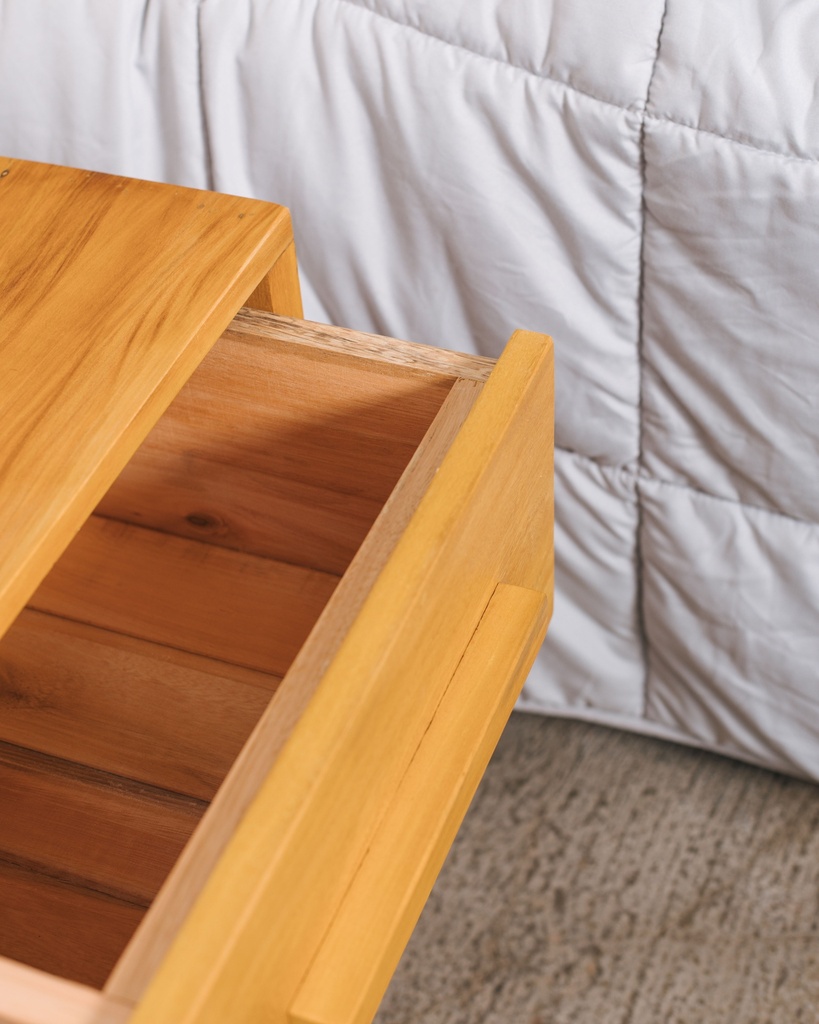MESA DE LUZ CAPRICORNEO ALTA